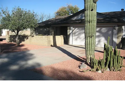 514 E Morrow Dr Photo 1