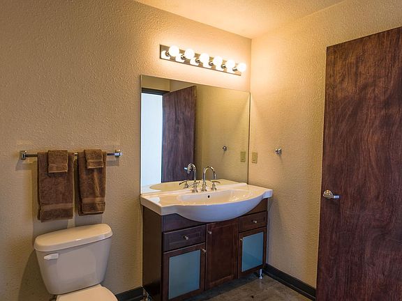 3rd image of 1535 Walnut St APT 308