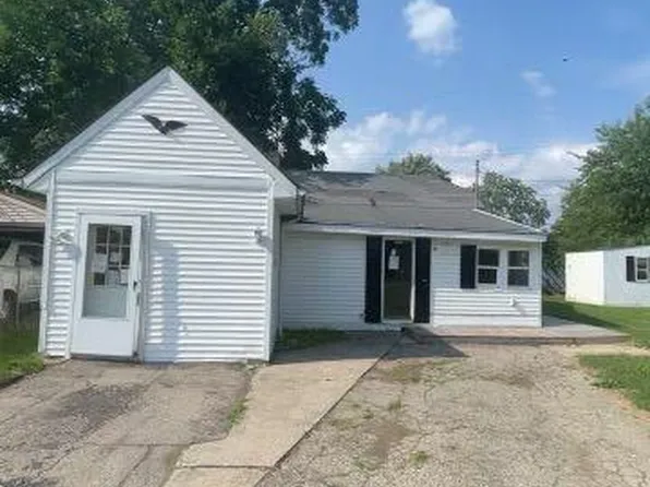 1397 E Decamp St, Burton, MI 48529