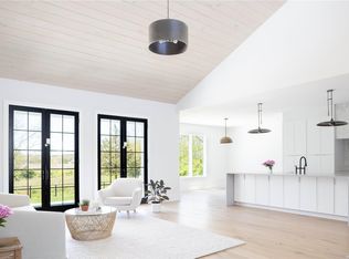 555 Grandview Dr, Orient, NY 11957