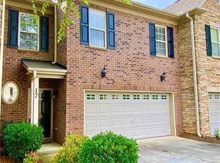 17 Saint Christopher Sq, Greensboro, NC 27410