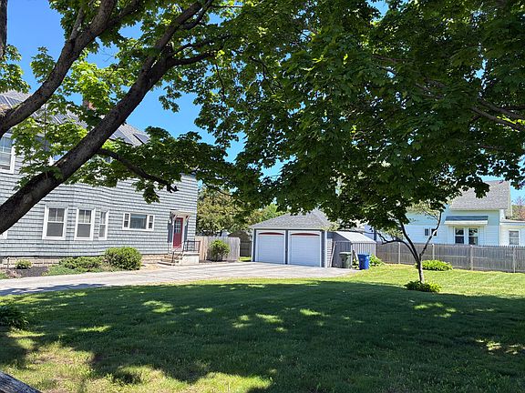 3rd image of 64 Anthoine Street
