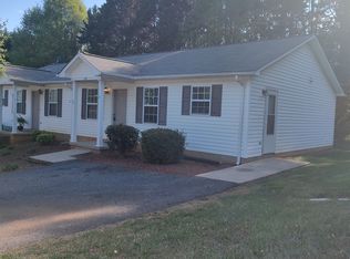 1710 18th Ave NE, Hickory, NC 28601