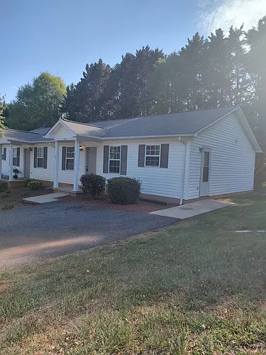 1710 18th Ave NE Photo 1