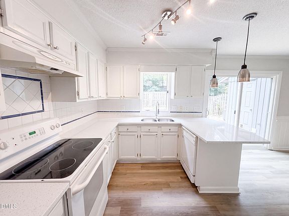 2nd image of 4305 Kaplan Dr