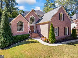 560 Hunt River Way, Suwanee, GA 30024