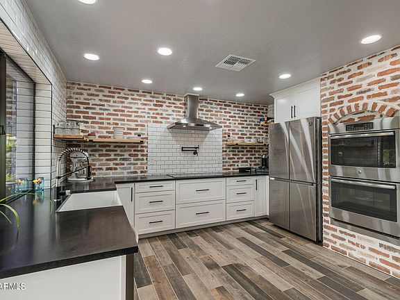 4th image of 28605 N 63RD Street