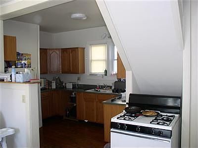 1st image of 120 W Broadway Ave