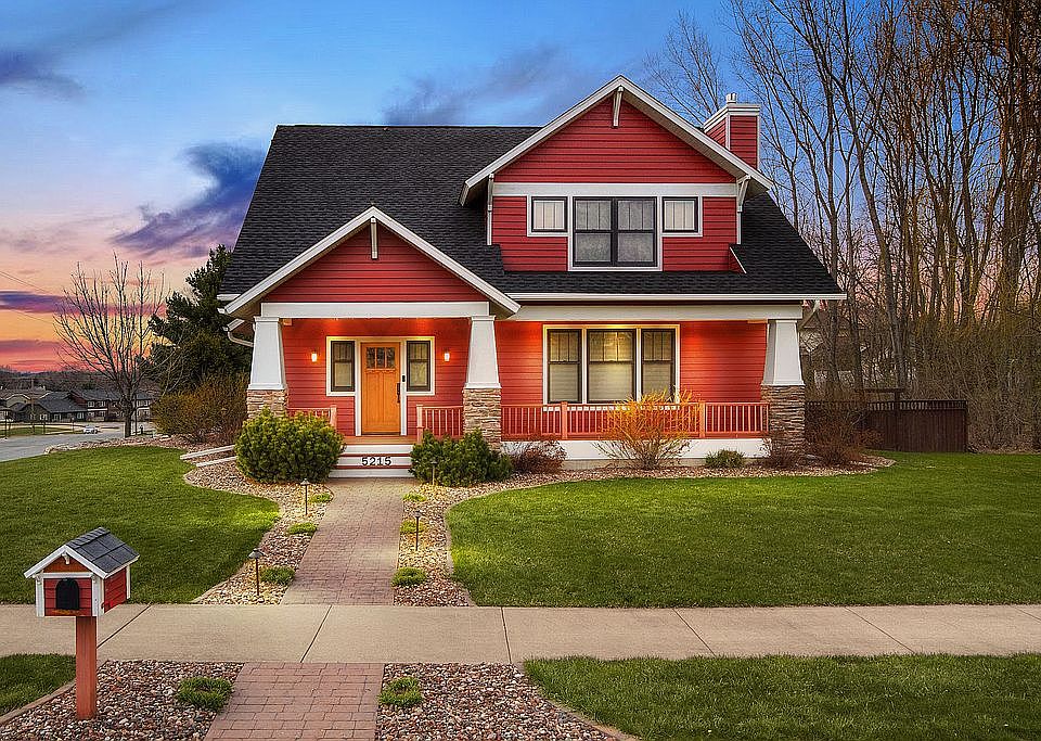 1st image of 5215 Grandwood Pl E