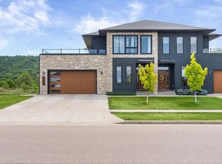 3013 Red Clover St, Holmen, WI 54636