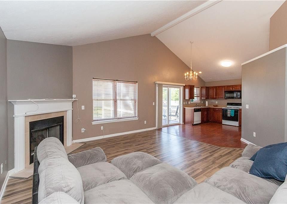 1st image of 8055 Barksdale Way