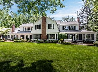 176 E Shore Rd, Halesite, NY 11743