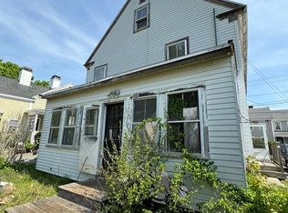 145 Main St, Essex, MA 01929