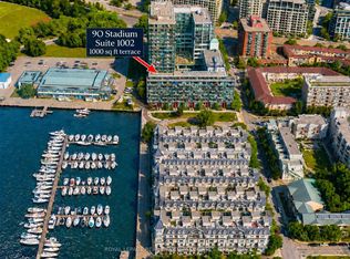 90 Stadium Rd #1002, Toronto, ON M5V3W5