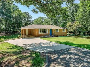 208 Cherry Ln, Greer, SC 29651