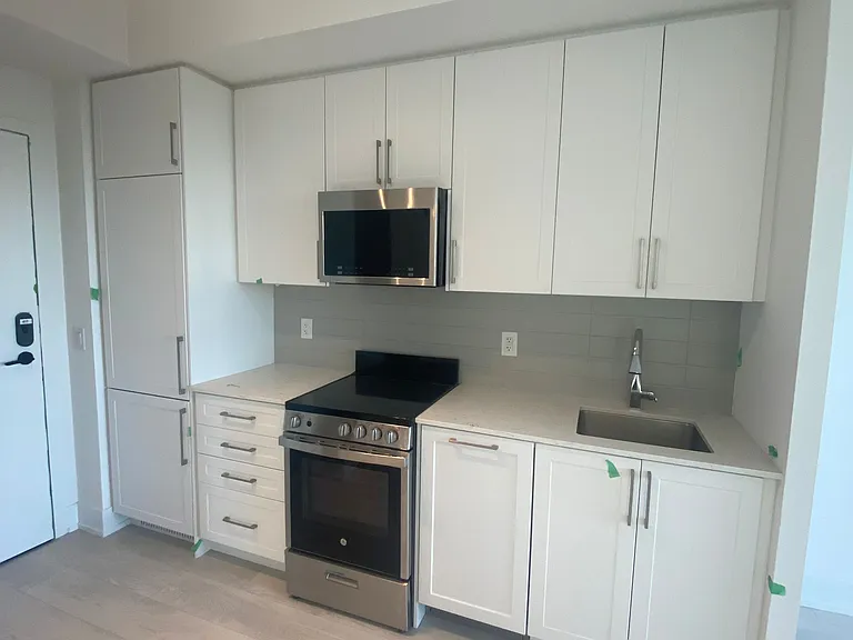 2450 Old Bronte Rd #417 — Photo 4