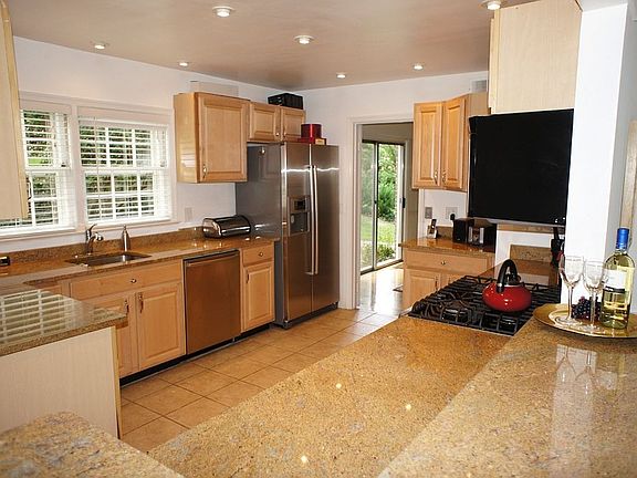 4th image of 11844 Farmland Dr