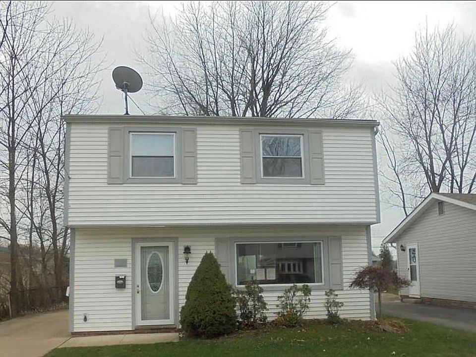 1st image of 332 Parkway Dr