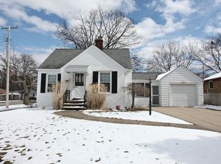 6305 Dellrose Dr, Parma Heights, OH 44130
