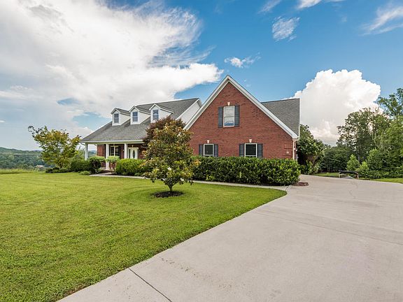 5th image of 3812 Elizabeth Downs Ln