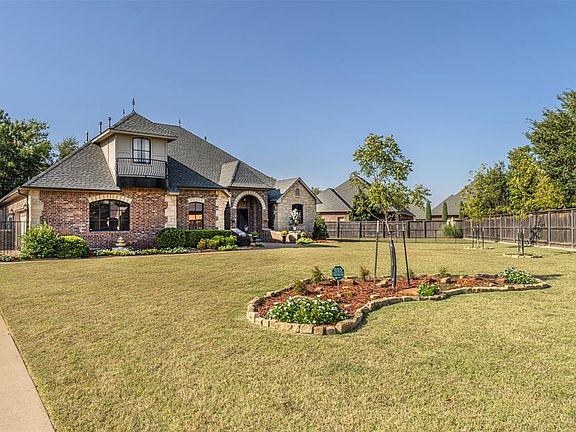3rd image of 12401 Deepwood Creek Dr