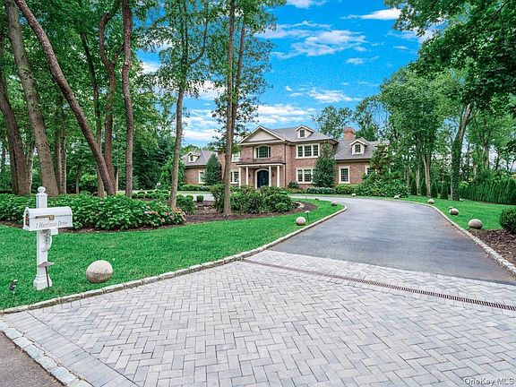 3rd image of 1 Harriman Drive