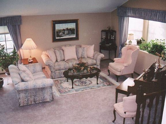 living room with bay window