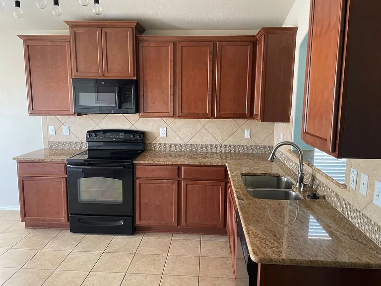 9916 Orion Dr — Photo 20