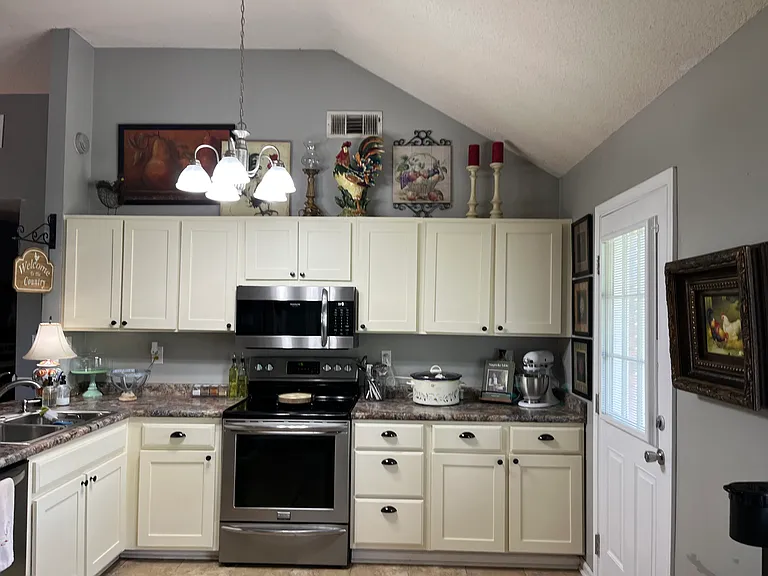 66 Wellington Way — Photo 16