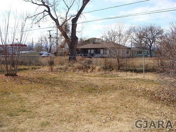 5th image of 607 Holland St