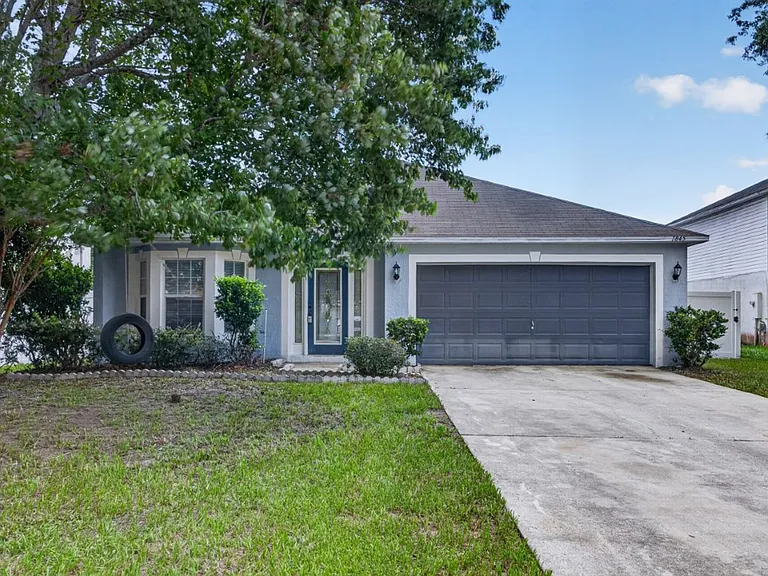 1845 Saga Ct — Photo 2