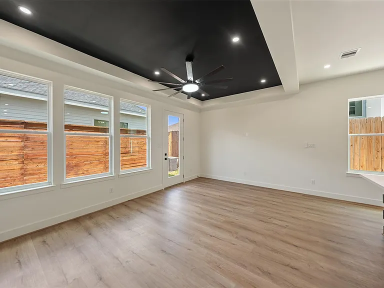 307 Quitman St #B — Photo 12