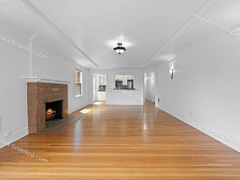 2076 NW Johnson St #201 — Photo 8