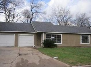 311 E 2nd St, Deer Park, TX 77536