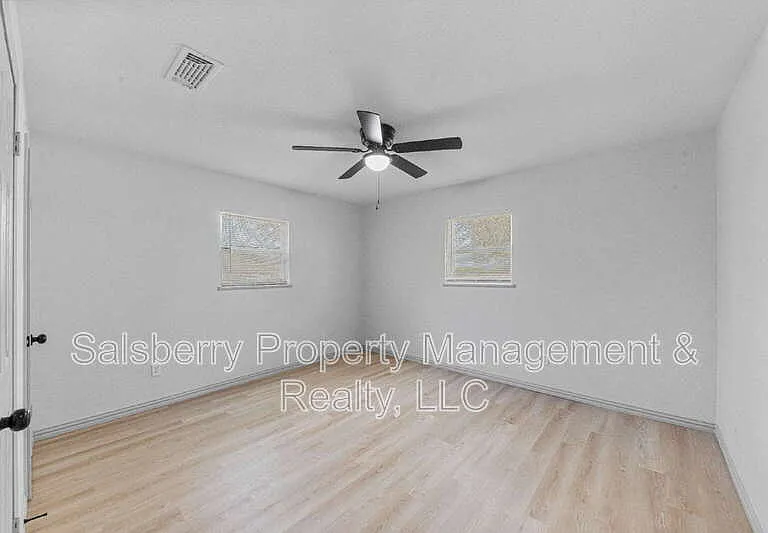 3137 S FM 200 — Photo 18
