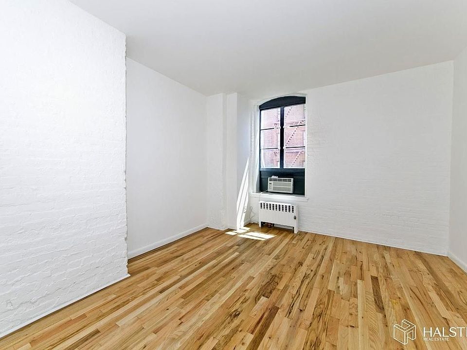 1st image of 726 Greenwich St #3R