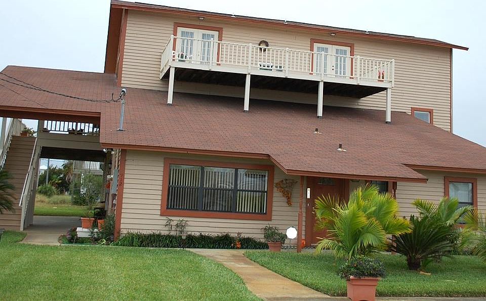 1st image of 912 Largo Dr
