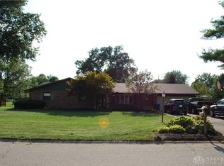 7271 Showplace Dr, Dayton, OH 45424