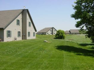 885A Fraser Ln, Hudson, WI 54016