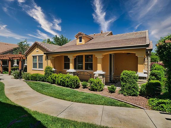 4th image of 1048 Cabris Ln