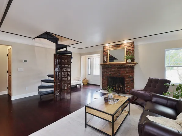 8428 S 118th St, Seattle, WA