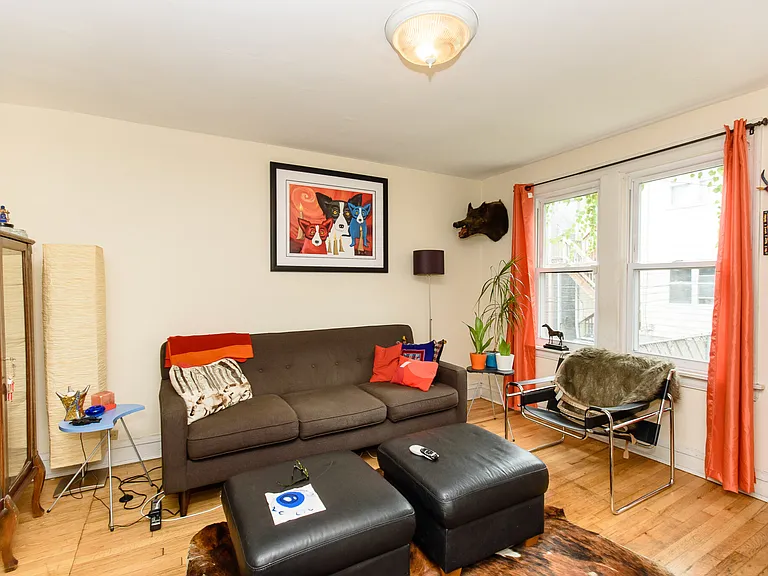 4843 N Oakley Ave #CH — Photo 1