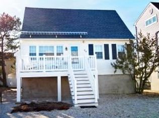 20 E New York Ave, Brant Beach, NJ 08008