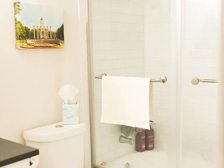 1810 N Garrett Ave #203 — Photo 9