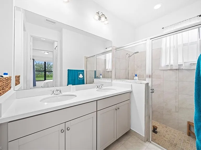 5535 Useppa Dr — Photo 27