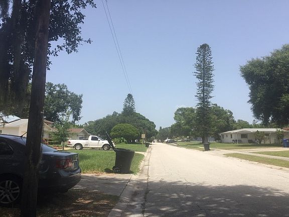 4th image of 733 58th Ave S