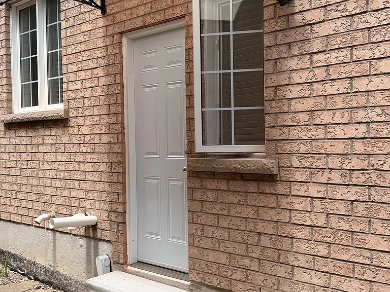 188 Willis Dr #BASEMENT — Photo 12