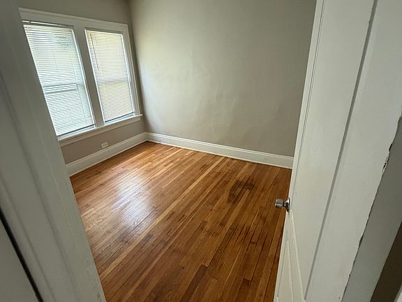4th image of 14012 Shaw Ave #1