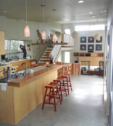 foyer to living areas