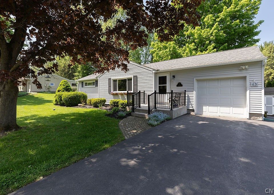 1st image of 43 Richlee Dr